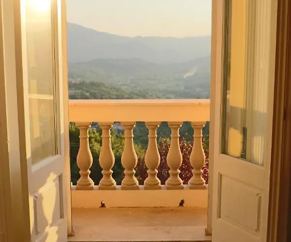 ベッド・アンド・ブレックファスト Villa Inglese