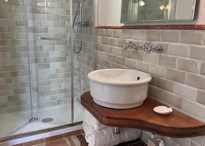 Couette-café Villa Inglese 3*